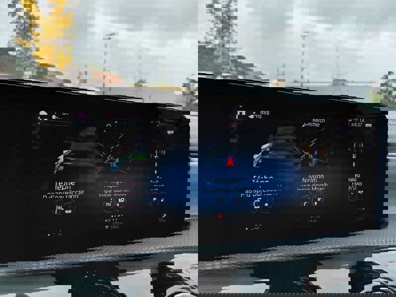 Image Mercedes-Benz CLASSE A A 250 e  Berline Compacte AMG Line 